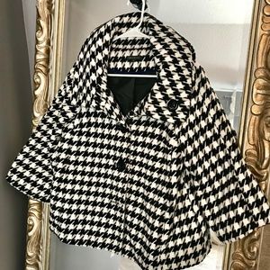 Black & White Houndstooth 3/4 Sleeve Swing Coat M